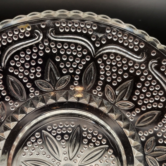 Set of Vintage Depression Clear Glass Dessert Plate Qty 3, and Saucers. QTY 4. - Picture 9 of 10